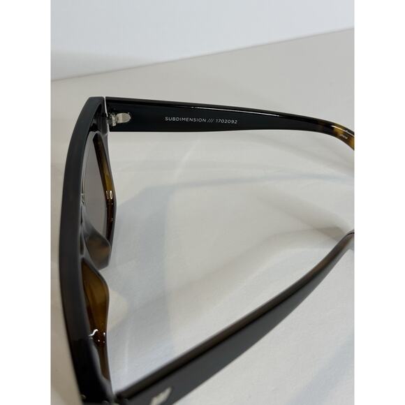 Le Specs Subdimension Sunglasses Black Tortoise Frame Gradient Lenses 1702092 - Picture 4 of 8